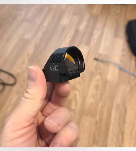 C&amp;h precision red dot comp (sro clone)